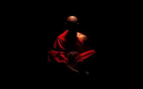 OM Chanting @ 432 Hz OM ~ OM ~ OM It is one of those sounds which is Powerful Peaceful and Blissful all at once. Make it  a  habit to chant OM mantra daily for 21 days for 3 minutes only and see the difference in yourself.